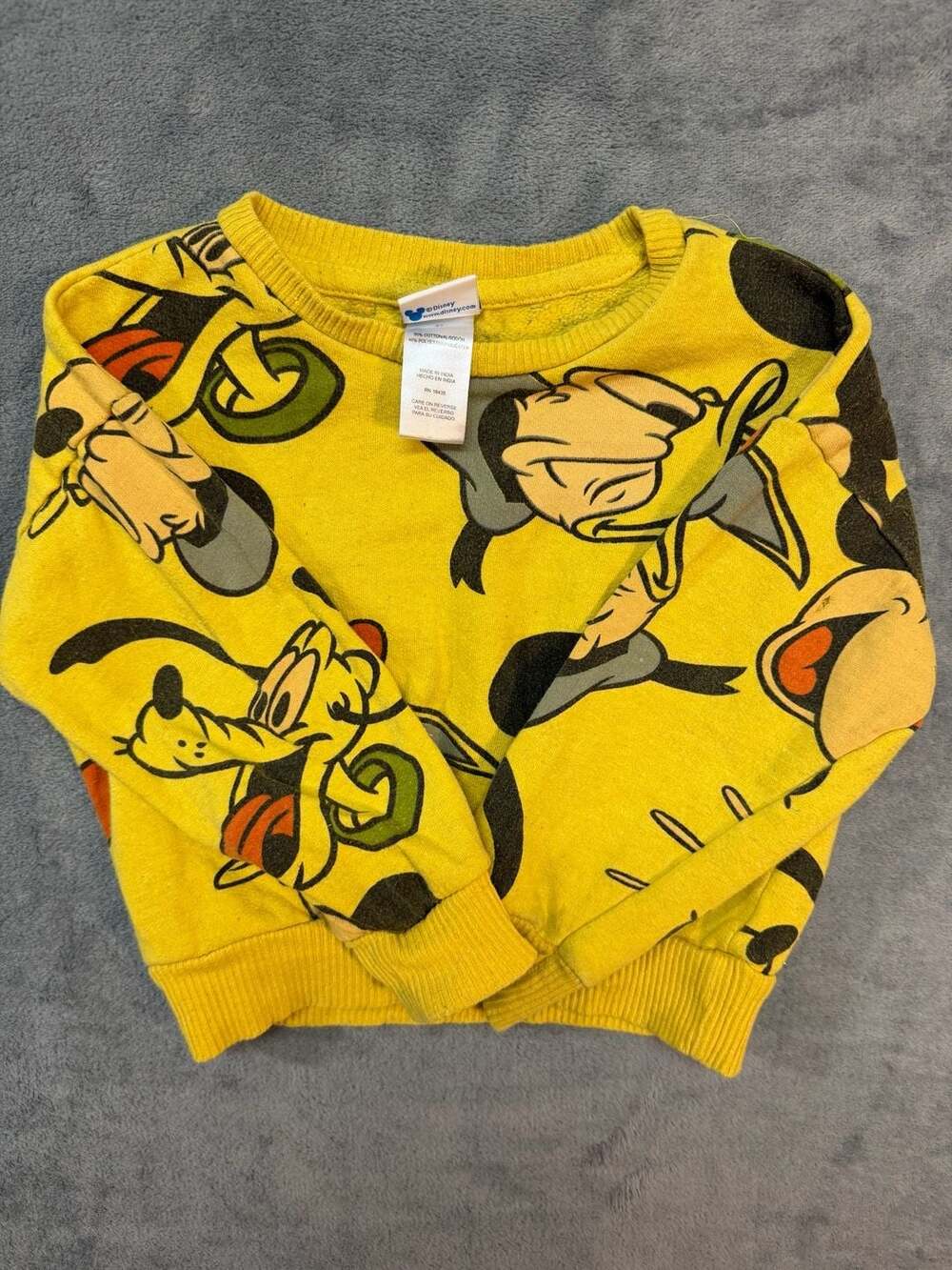 Vnt Disney Mickey And Friends Sweatshirt Size 2T Yellow Character Print